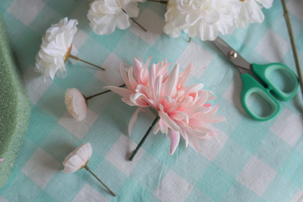 How to Make Easy Tissue Paper Flowers - Christine's Crafts